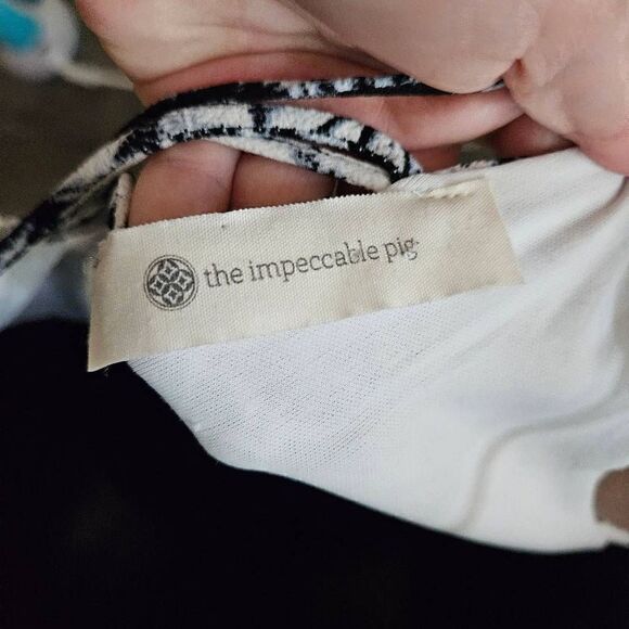 The Impeccable Pig Tank Top - Picture 8 of 8